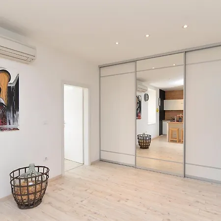 House Dragan 1231