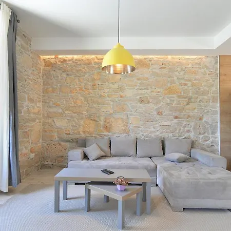 House Dragan 1231 Ferienhaus *