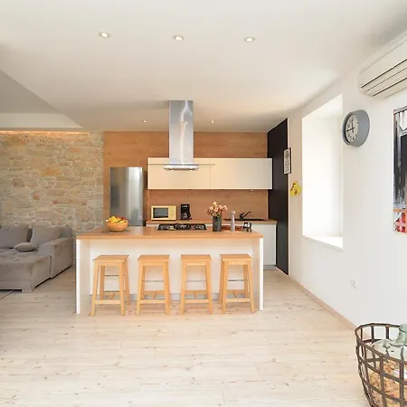 House Dragan 1231