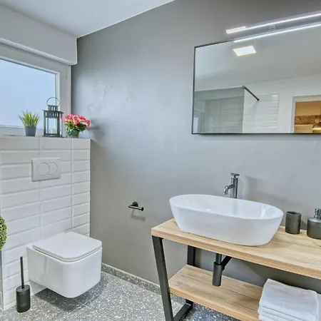 House Dragan 1231 Ferienhaus *