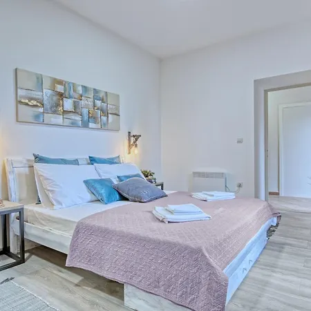 Ferienhaus House Dragan 1231