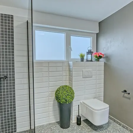 House Dragan 1231 Holiday home