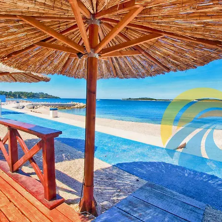 House Dragan 1231 Holiday home