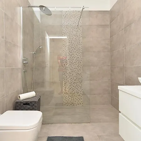 House Dragan 1231 Ferienhaus *