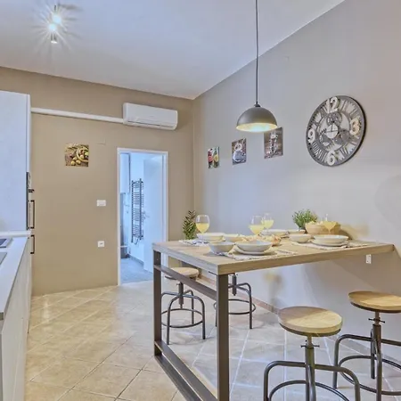 בית נופש House Dragan 1231 *